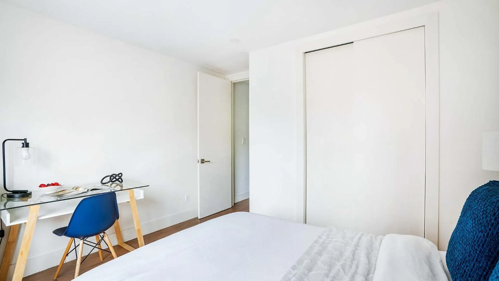Апартаменты 75-3C Brand New Duplex 3Br W D In The Unit Нью-Йорк США