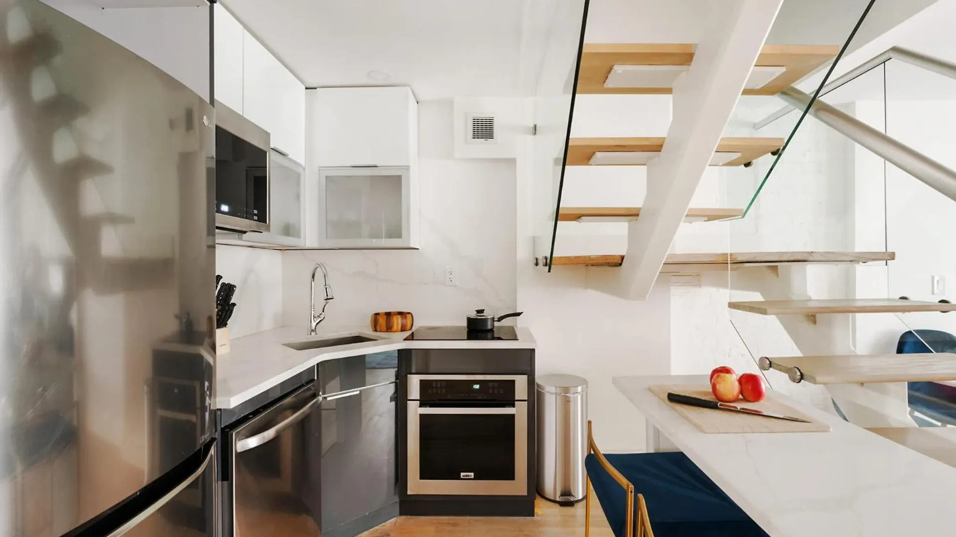 Апартаменты 75-3C Brand New Duplex 3Br W D In The Unit Нью-Йорк